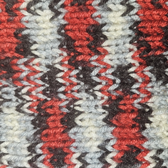 Handmade scarf - Picture 2 of 2